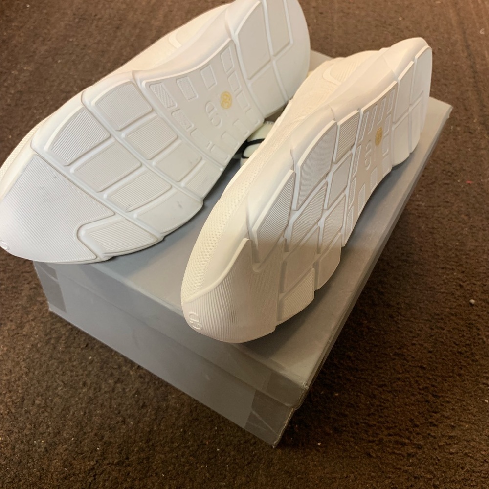 Dior Sneakers Size 39 - Picture 4 of 6